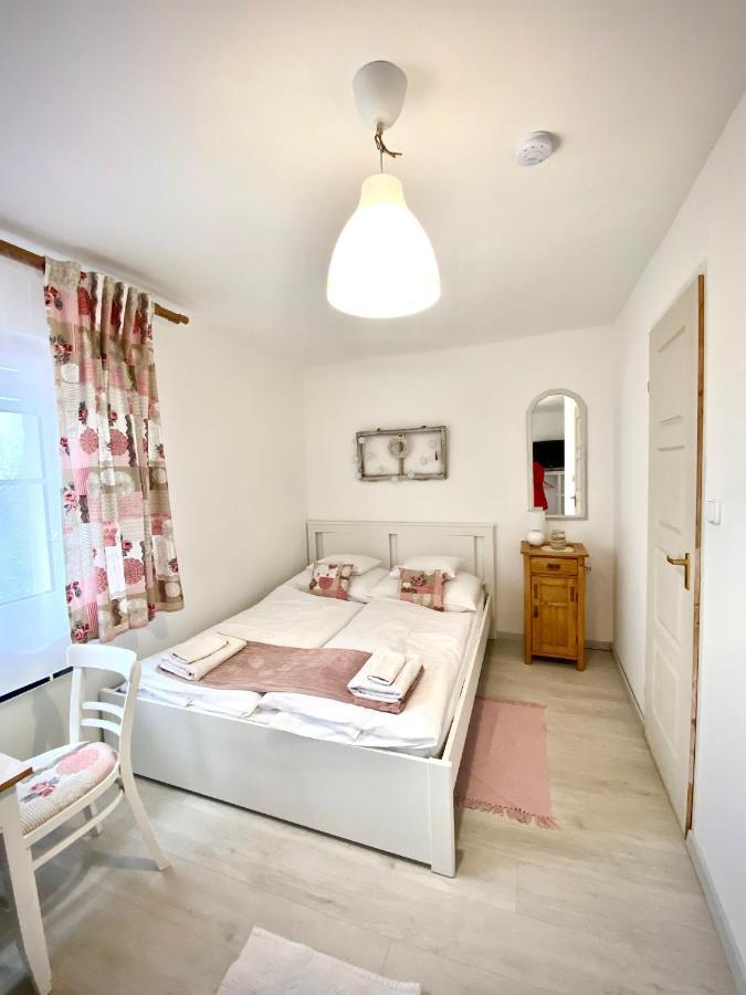 Hotel Boraszporta - Preshaz Villány Zewnętrze zdjęcie